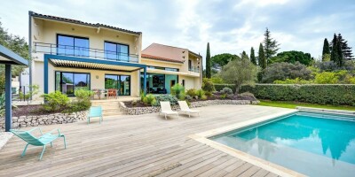 5 bedroom  Detached House for sale in Aix-en-Provence, France