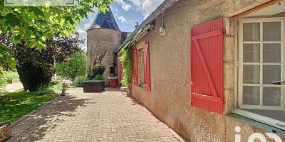 19 room  Villa for sale in Oulon, Bourgogne-Franche-Comté