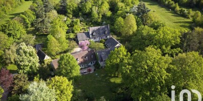 16 room  Villa for sale in Tours, France