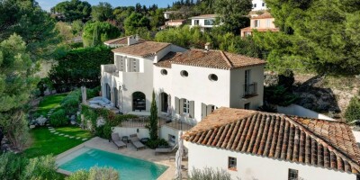 6 bedroom  Detached House for sale in Éguilles, France