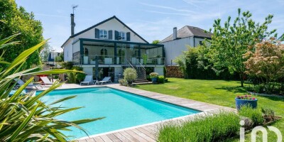 Villa for sale in La Queue-en-Brie, France