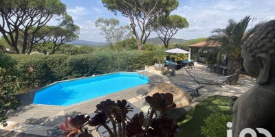 Villa for sale in Sainte-Maxime, French Riviera