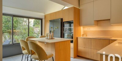 4 bedroom  Villa for sale in La Garenne-Colombes, France