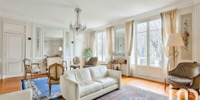 3 bedroom  Apartment for sale in Neuilly-sur-Seine, Île-de-France