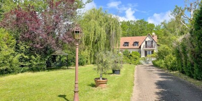 6 room  House for sale in Linas, France