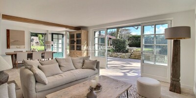 8 room  House for sale in Bidart, France