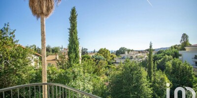5 bedroom  Villa for sale in Nice, France