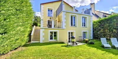 7 room  House for sale in L'Haÿ-les-Roses, Île-de-France