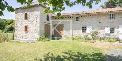13 room  House for sale in Chantonnay, Pays de la Loire