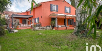 Villa for sale in La Bouilladisse, France