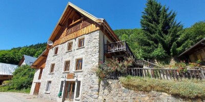 20 room  House for sale in Oz, France