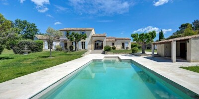 7 room Detached House for sale in Éguilles, French Riviera