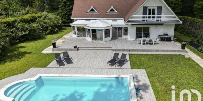 7 room  Villa for sale in Lamorlaye, Hauts-de-France