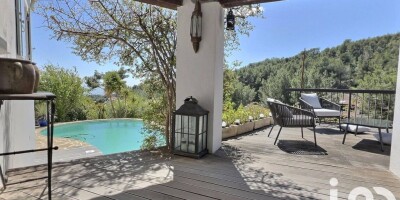 Villa for sale in Bandol AOC, France