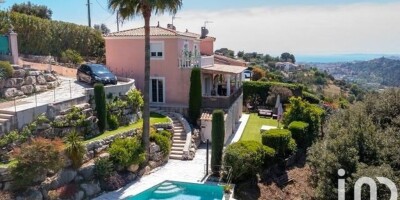 Villa for sale in Cagnes-sur-Mer, France