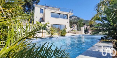 3 bedroom  Villa for sale in Toulon, French Riviera