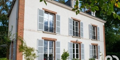 Villa for sale in La Chapelle-Saint-Mesmin, France