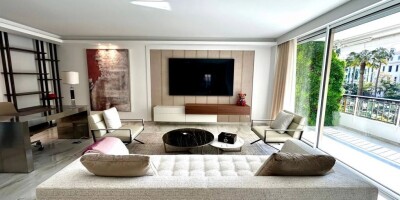 3 room  Apartment for sale in Cannes, France
