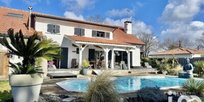 5 bedroom  Villa for sale in La Teste-de-Buch, Nouvelle-Aquitaine