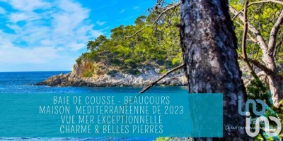 4 bedroom  Villa for sale in Sanary-sur-Mer, France