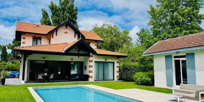 5 bedroom  House for sale in Andernos-les-Bains, France