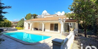 Villa for sale in Allauch, France
