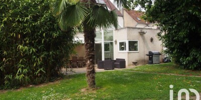 Villa for sale in Brie-Comte-Robert, Île-de-France