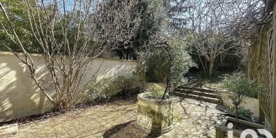 Villa for sale in Nanterre, France