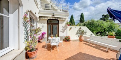 6 room Detached House for sale in Arles, French Riviera
