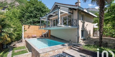 7 room  Villa for sale in La Tronche, Auvergne-Rhône-Alpes