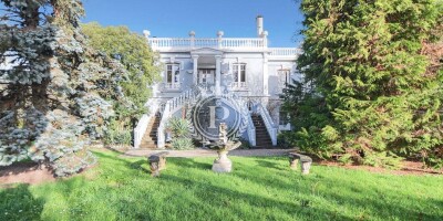 8 room  House for sale in Auvers-sur-Oise, France