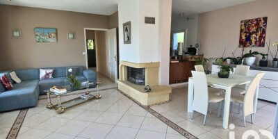 6 room  Villa for sale in Bandol AOC, France