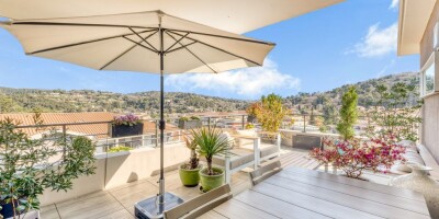 4 room  Flat for sale in Mougins, France