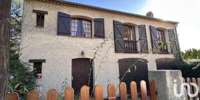 8 room  Villa for sale in La Londe-les-Maures, France