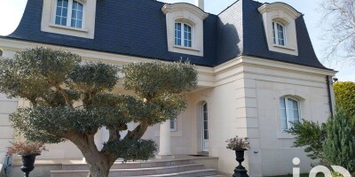 10 room  Villa for sale in Chelles, France