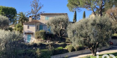 5 room  Villa for sale in Vence, French Riviera