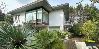 9 room  Villa for sale in Bayonne, France