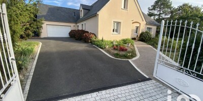 6 bedroom  Villa for sale in La Chapelle-sur-Erdre, Pays de la Loire