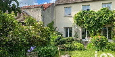 7 bedroom  Villa for sale in Fontainebleau, Île-de-France