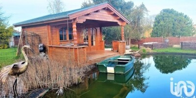 10 room  Villa for sale in Fontenay-le-Comte, France