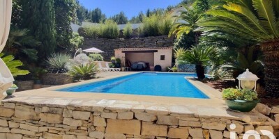 6 room  Villa for sale in Bandol AOC, French Riviera