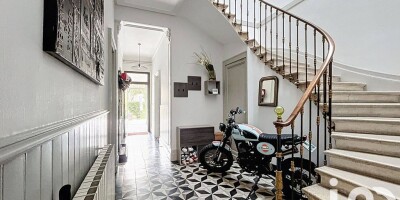 5 bedroom  Villa for sale in Bordeaux, Nouvelle-Aquitaine