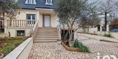 6 room  Villa for sale in Le Plessis-Trévise, Île-de-France