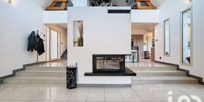 7 room  Villa for sale in Morangis, Île-de-France