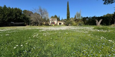11 room  House for sale in Aix-en-Provence, France