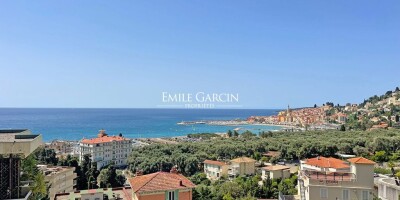 5 room  Flat for sale in Menton, France