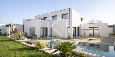 7 room  House for sale in Bressuire, Nouvelle-Aquitaine