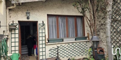 6 room  Villa for sale in Montreuil, Île-de-France