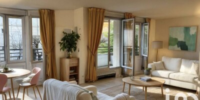 6 room  Apartment for sale in La Garenne-Colombes, Île-de-France