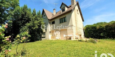 8 room  Villa for sale in Ormesson-sur-Marne, France